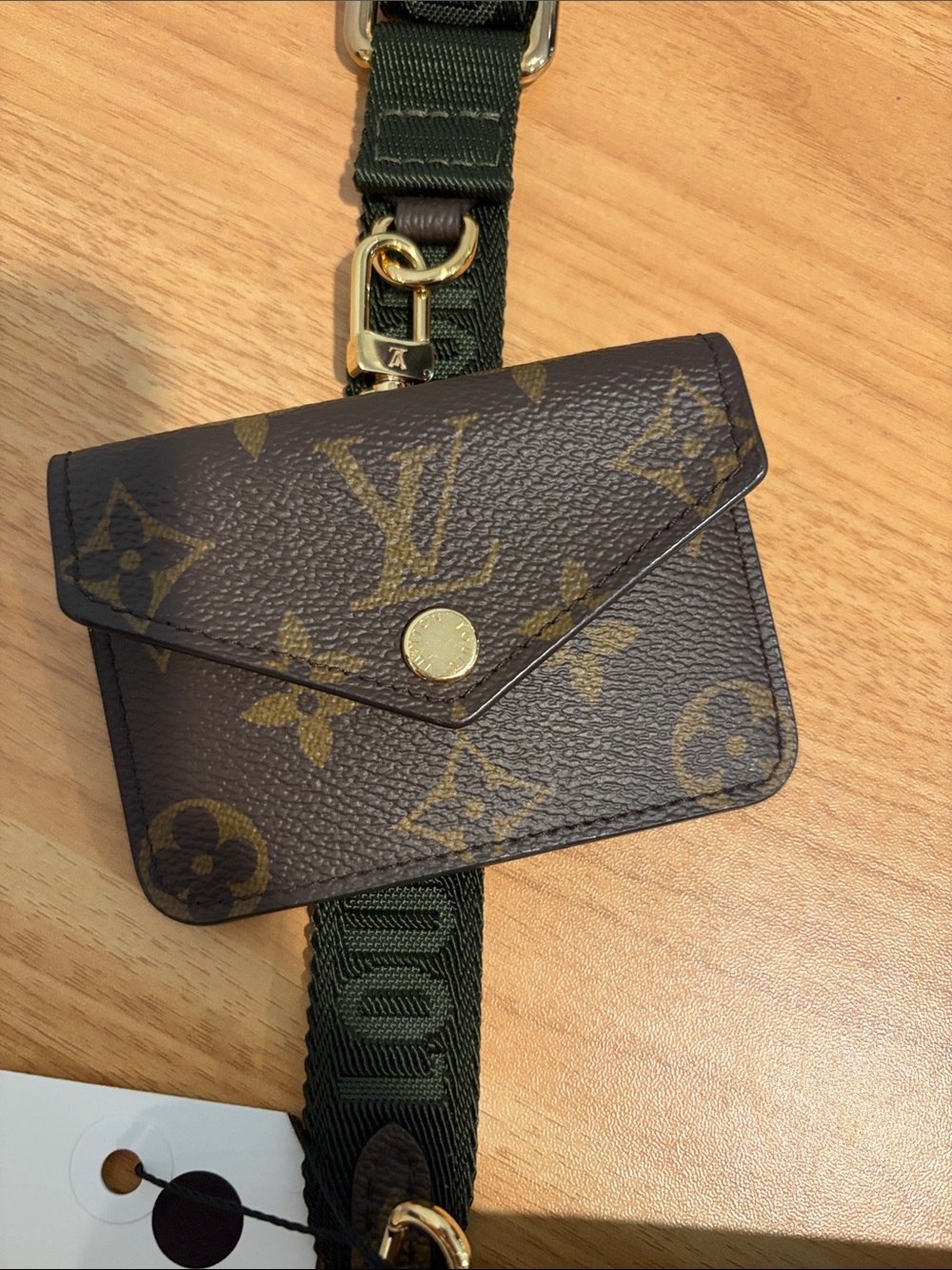 Pre-Loved Louis Vuitton Green Monogram Canvas Felicie Strap & Go - Picture 3 of 7